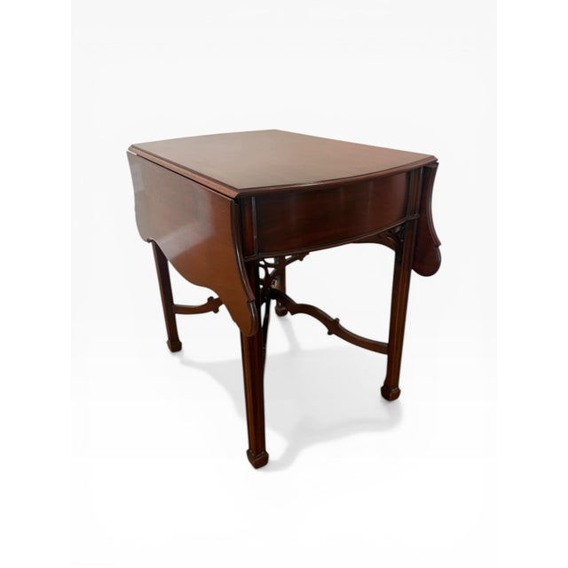 American Late 20th Century Kindel Winterthur Mahogany Drop-Leaf Pembroke Table With Drawer For Sale - Image 3 of 14