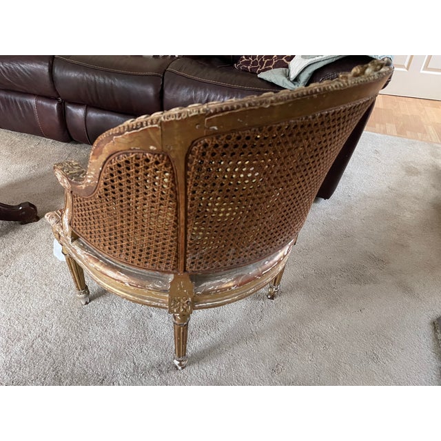 French Provincial Antique Louis XV Style Gilded Cane Bergère Chair – Post‑1950 French Provincial Elegance For Sale - Image 3 of 9