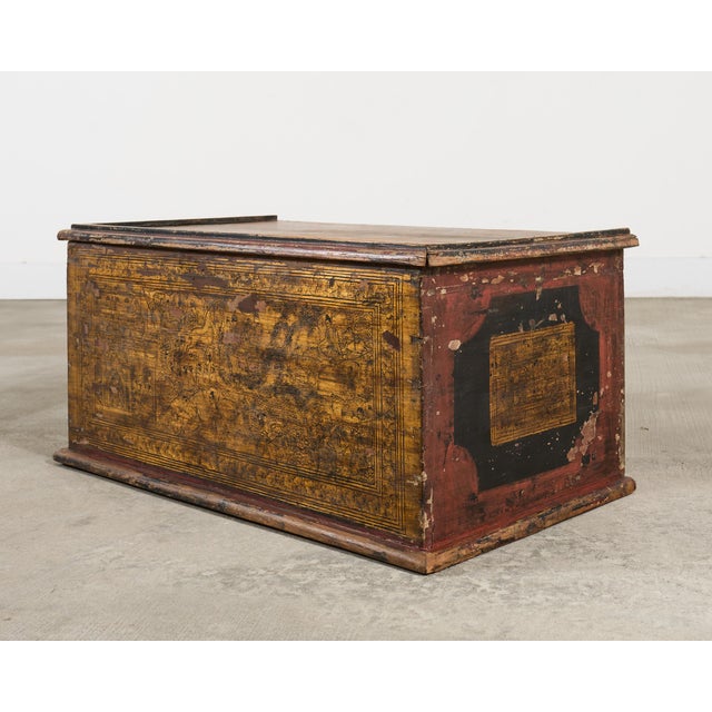 19th Century Burmese Lacquered Wooden Buddhist Trunk or Chest For Sale In Sacramento - Image 6 of 18
