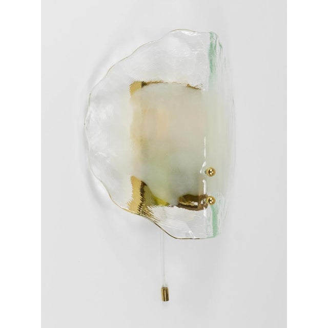Brass and Murano Glass Petal Sconce Wall Light by J. T. Kalmar for Kalmar, 1970s For Sale - Image 3 of 16