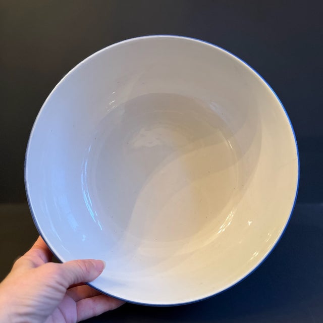 1980s Bernarda of Portugal White Mixing Bowl With Floral Motif For Sale In Atlanta - Image 6 of 8