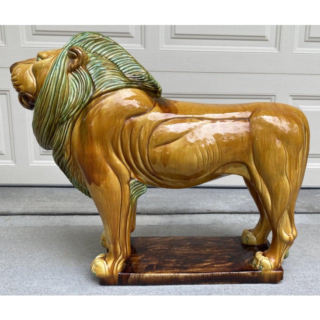 Vintage Majestic Italian Majolica Style Ceramic Lion Sculpture For Sale In Kansas City - Image 6 of 12