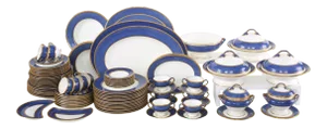 Early 20th Century Wedgwood Porcelain English Dinner Service for Twelve - 92 Pieces