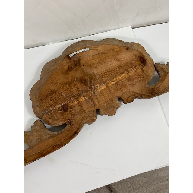 Italian Italian Architectural Wood Carvings of a Shell Set of 2 For Sale - Image 3 of 4