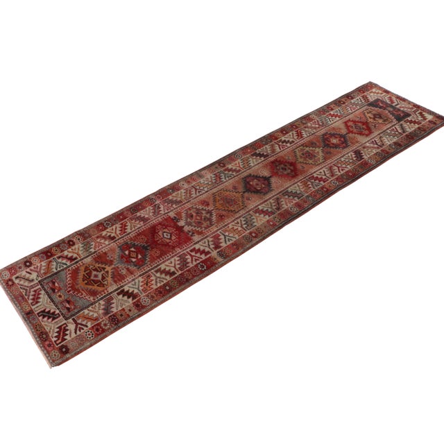From R&K Principal Josh Nazmiyal’s latest acquisitions, a distinct vintage runner originating from Turkey circa 1950-1960....