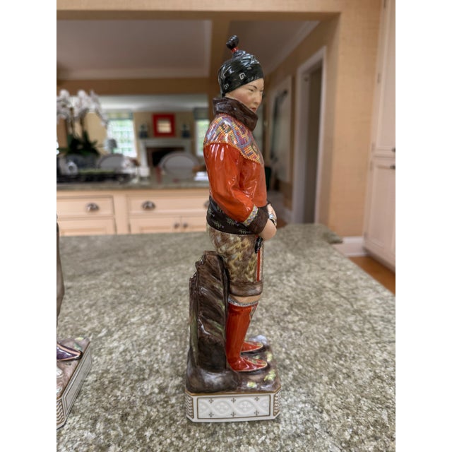 Traditional Pair of Early 1900s Royal Copenhagen Figurines Carl Martin-Hansen Man and Woman From Greenland For Sale - Image 3 of 16