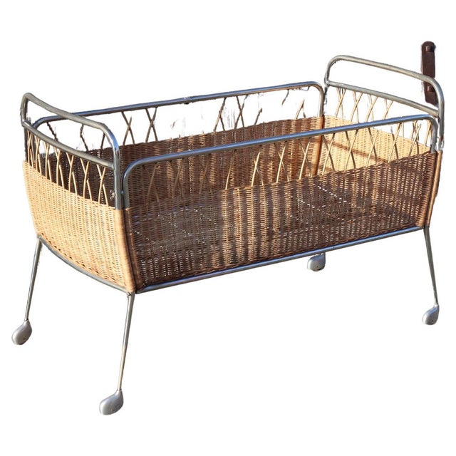 Mid-Century French Childrens Bed in Rattan and Chrome, 1960s For Sale - Image 3 of 18