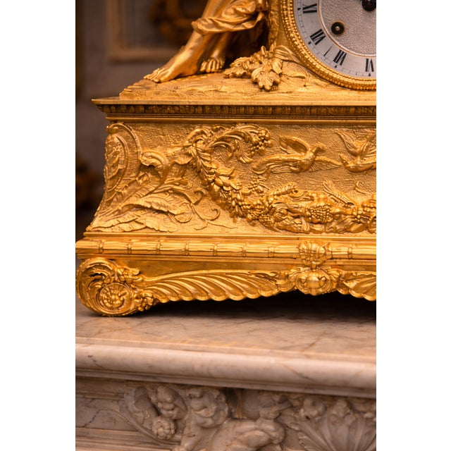 Bronze 1830 French Louis Philippe Gold Ormolu Bronze Clock For Sale - Image 8 of 17