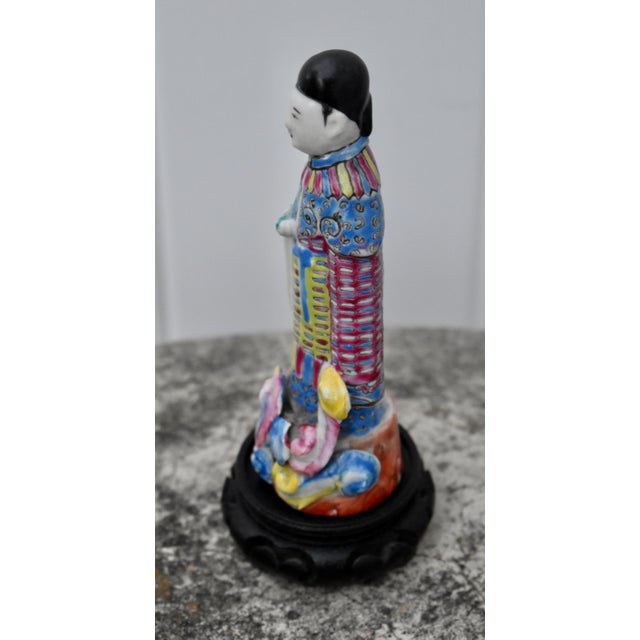 Vintage Chinese Famille Rose Porcelain Figurine Scholar Court Figure Wood Stand For Sale - Image 9 of 15