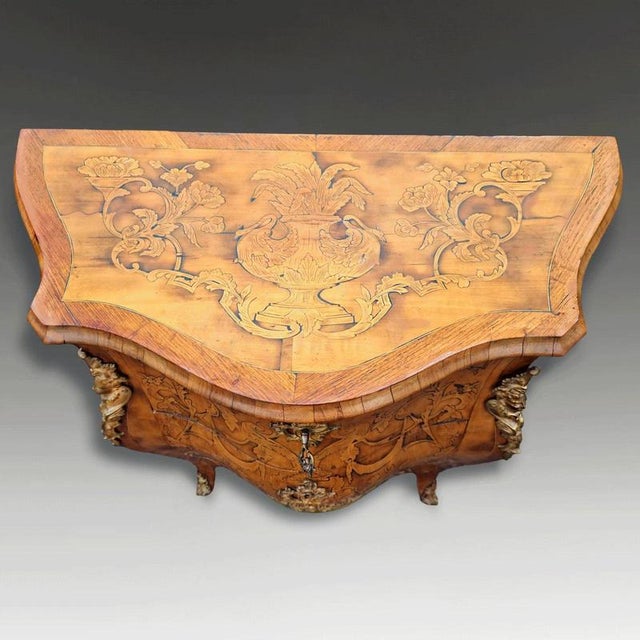 Antique Italian Venetian Walnut Marquetry Serpentine Commode, 1810 For Sale - Image 4 of 7