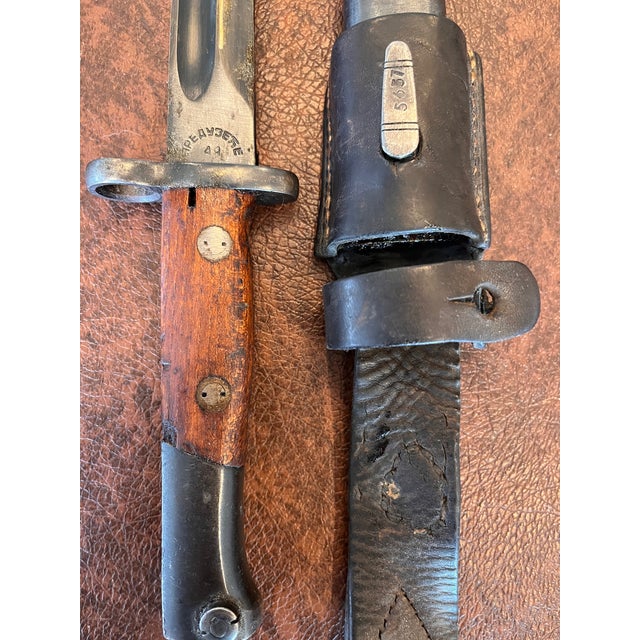 Early 20th Century Early 20th Century Yugo M48 Mauser Bayonet Scabbard Leather Frog Preduzece 44 Factory 44 For Sale - Image 5 of 7