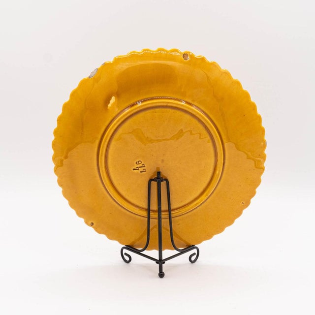 Antique Art Nouveau Yellow Majolica Marguerite Plate from SMF Schramberg, 1920s For Sale - Image 4 of 6