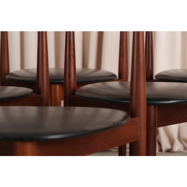 Black Vintage Hans Olsen Roundette Dining Set for Frem Røjle, Expandable to 6 Seats For Sale - Image 8 of 18