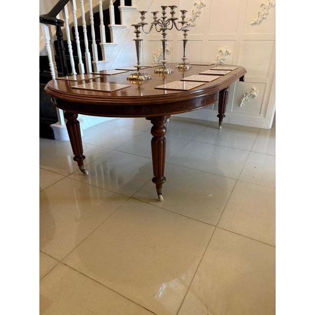 Antique Victorian Extendable Dining Table in Mahogany, 1860 For Sale - Image 6 of 12