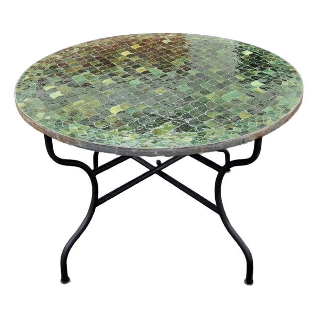 48" Handcrafted Tamegroute Green Moroccan Mosaic Table, Fish Scale Style For Sale