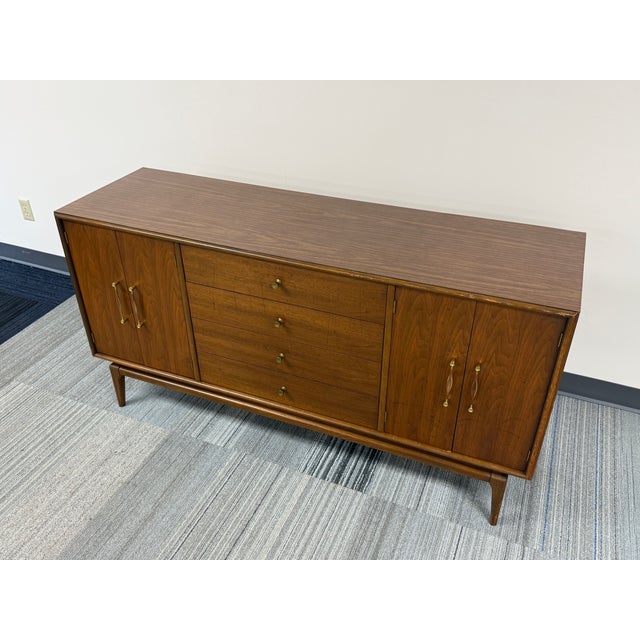 Mid-Century Modern Mid-Century Modern Credenza ~ Great as Tv Stand For Sale - Image 3 of 10