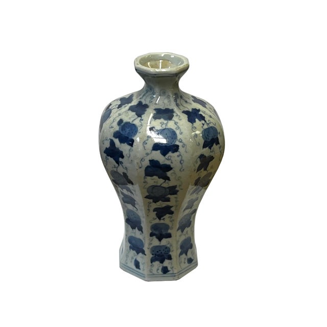 Chinese Chinese Blue White Porcelain Oriental Fruit Octagonal Shape Vase For Sale - Image 3 of 6
