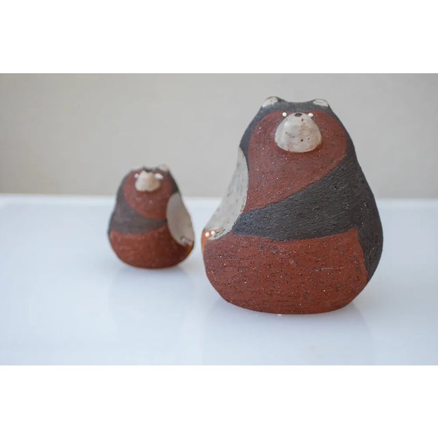 A vintage ceramic/stoneware figurine/ sculpture depicting a bear made by the talented Thomas Hellström for Nittsjö Sweden....