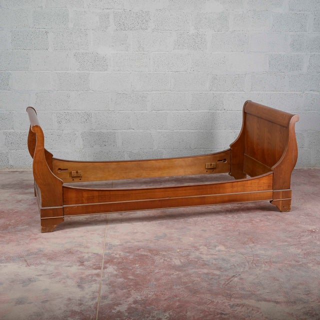 Vintage Empire Boat-Shaped Bed in Wood For Sale - Image 15 of 18