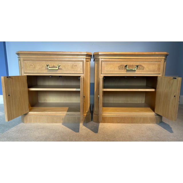 Hollywood Regency 1990s Drexel Heritage Corinthian Collection - Nightstand Set, 2 Pieces For Sale - Image 3 of 9