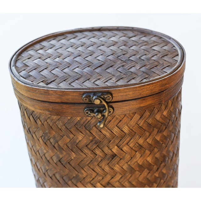 Tropical Tiki Style Oval Dark Brown Wicker Knitting Sewing Basket With Hinged Lid For Sale In San Diego - Image 6 of 13