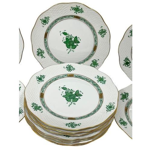 12 Herend "Chinese Bouquet Apponyi Green" plates # 519, 1980s 12 Herend Hungary porcelain plates with a basket weave rim...