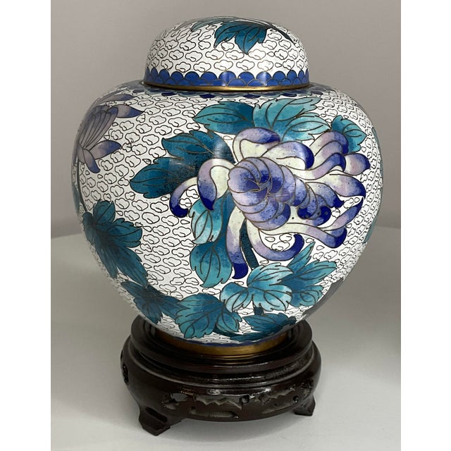 1960s Pair of Cloisonné Lidded Ginger Jars With Stands For Sale - Image 10 of 12