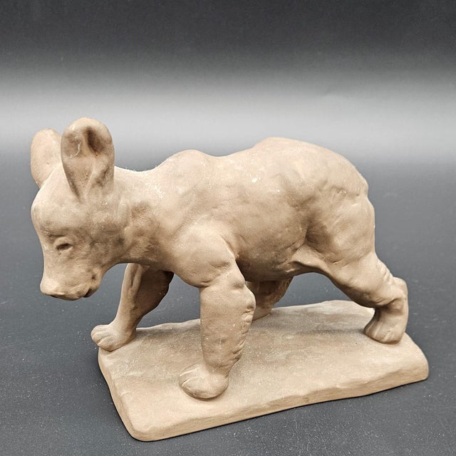 1930s Young Ceramic Bear by Lilli Hummel König for Karlsruher Majolika., 1936 For Sale - Image 5 of 5