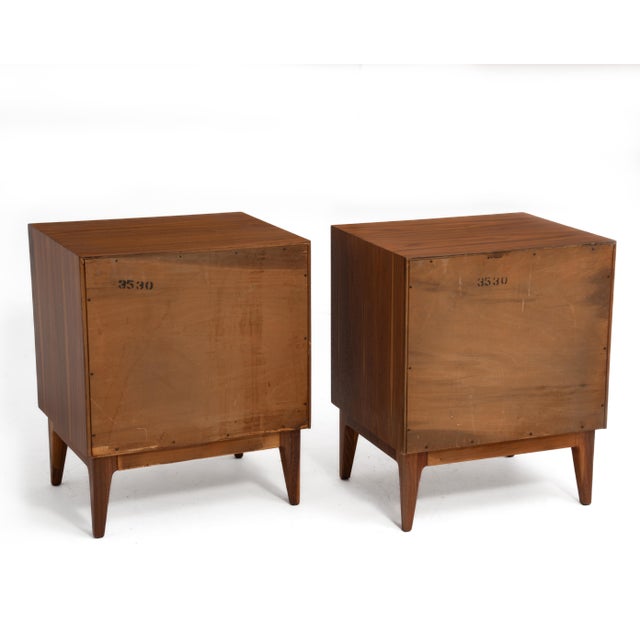 American of Martinsville American of Martinsville Mid Century Walnut Nightstands Brass Accent Restored - A Pair For Sale - Image 4 of 13