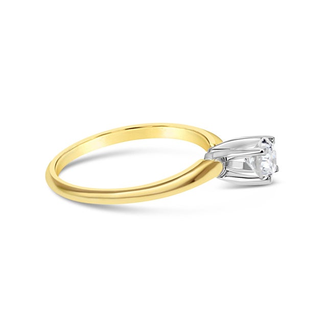 Contemporary Quarter Carat Brilliant Solitaire Diamond Engagement Ring, Size 7 For Sale - Image 3 of 3