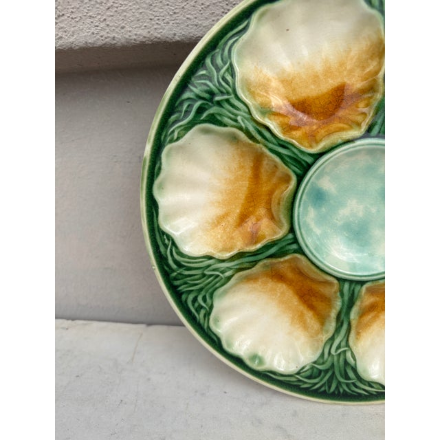 French French Majolica Oyster Plate Salins, Circa 1890 For Sale - Image 3 of 7