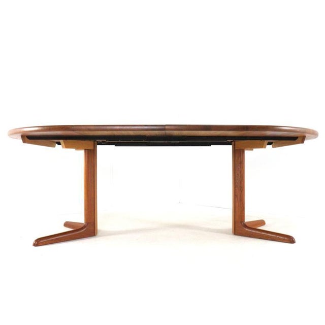 1960s Danish Round 2-Way Extendable Stenum Dining Table For Sale - Image 5 of 16