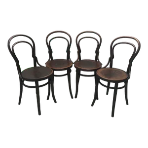 Late 19th Century Antique Jacob and Josef Kohn Bentwood Shell Motif Bistro Chairs - Set of 4