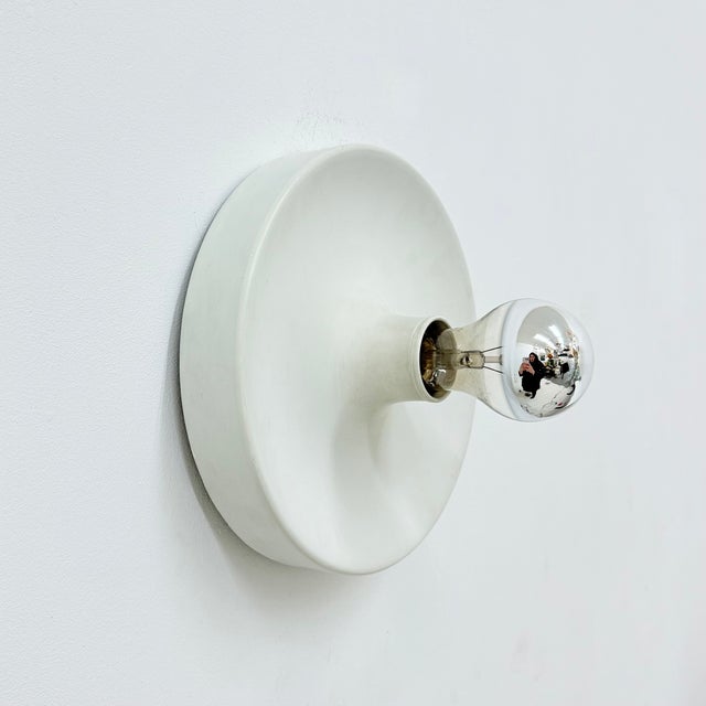 Wall Sconce Disc attributed to Charlotte Perriand for Les Arcs, 1970s For Sale - Image 6 of 18