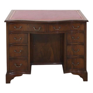 Georgian Revival Desk in Mahogany, 1920s For Sale