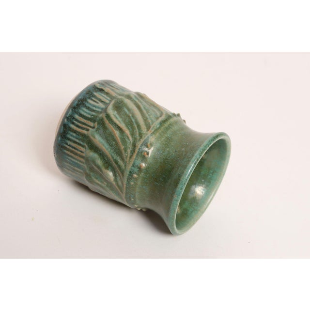 Petite Vintage Green Glaze Studio Ceramic Sgraffito Bud Vase by Deanna Nichols For Sale - Image 4 of 11
