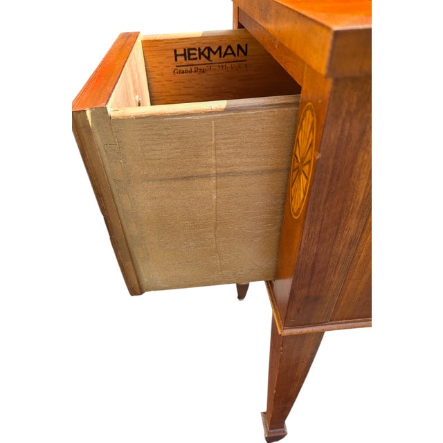 1980s Hekman Copley Place Mahogany Yew Inlaid Chairside Side End Table For Sale - Image 11 of 11