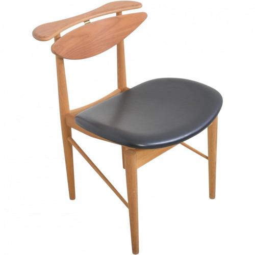 Reading Chair in Oak and Walnut by Finn Juhl, 2020 For Sale - Image 3 of 17