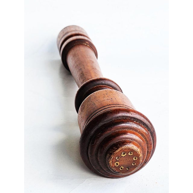 Dansk Designs Mid 20th Century Walnut Wood Combination Pepper Mill & Salt Shaker For Sale - Image 4 of 9