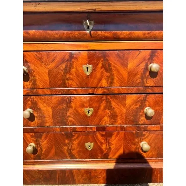 19th Century Louis Philippe Flam Mahogany Marble Top Chest of Drawer / Commodes For Sale - Image 11 of 18
