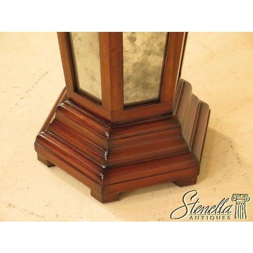 1990s Eglomise Hollywood Regency Style Mirrored & Mahogany Stand For Sale - Image 4 of 8