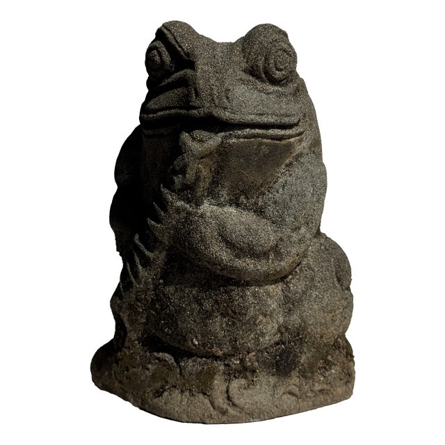 Small Balinese Limestone Frog Sculpture, 1980s For Sale