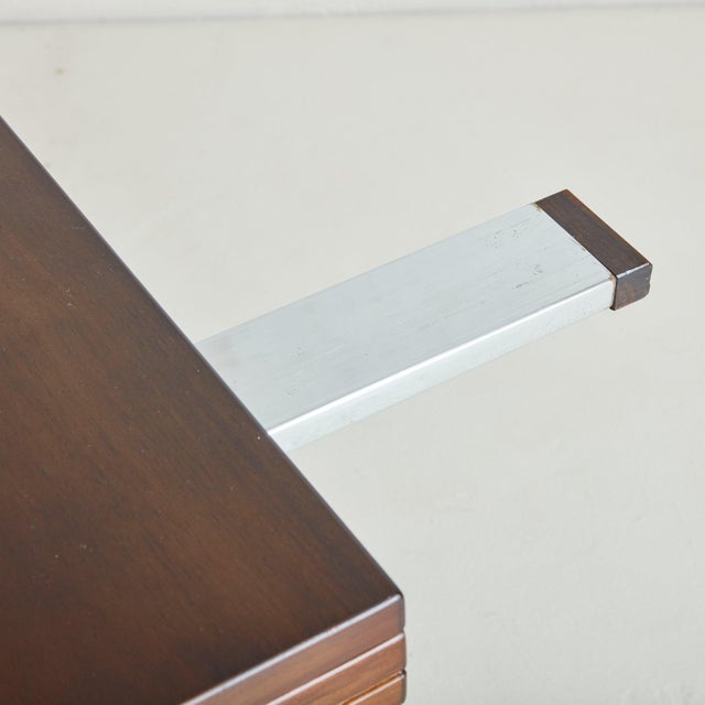 Chelsea' Square Extendable Dining Table by Vittorio Introini for Saporiti For Sale - Image 9 of 11