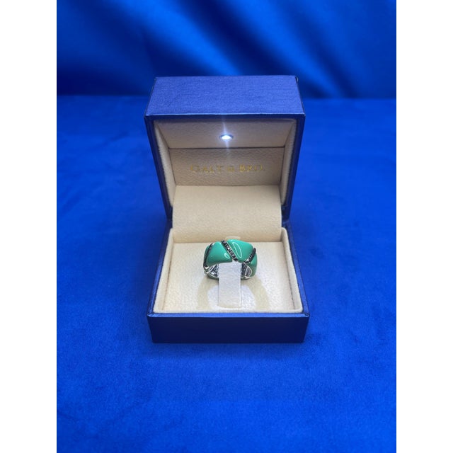 Black Diamond Green Enamel Eternity Band 18 Karat White Gold Unique Italian Ring, Size 5 For Sale - Image 12 of 18