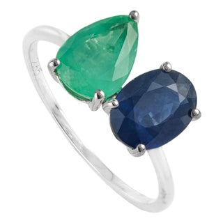 Contemporary 2.66ct Emerald & Blue Sapphire Toi Et Moi Ring in 14k Gold Size 6.5 For Sale
