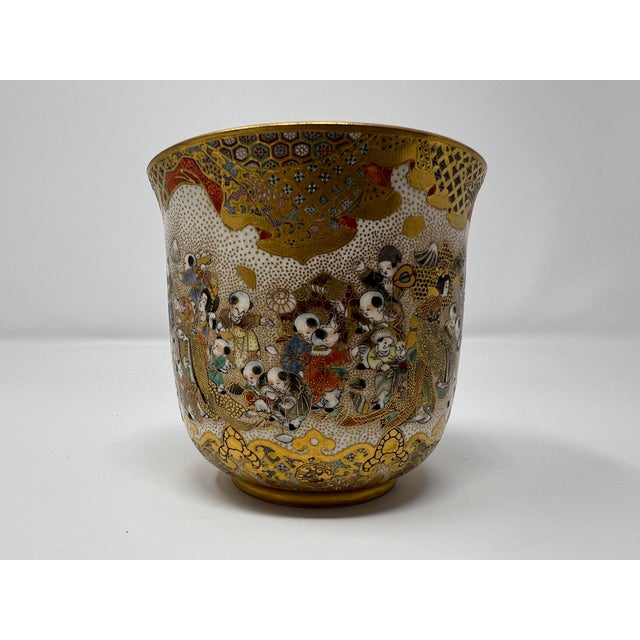 Japanese Satsuma Moriage Gilt Karako Scene Jardinière Cup – Early 20th Century Export Art Pottery For Sale - Image 10 of 10