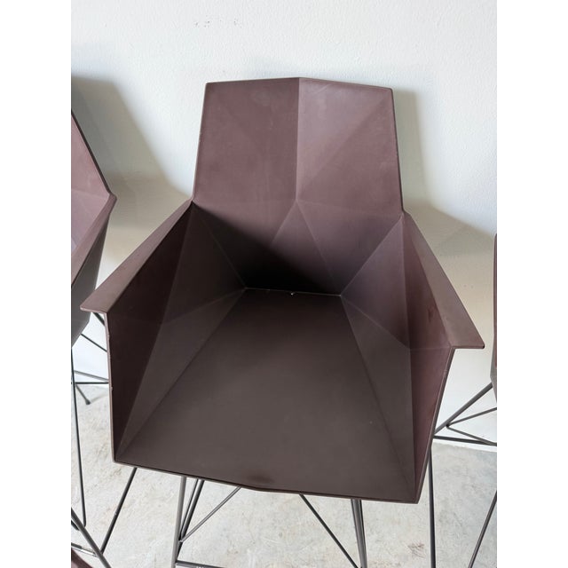 Brown Vondom Faz Modern Outdoor Patio Bar Stools With Armrests by Ramón Esteve – Set of 5 For Sale - Image 8 of 12