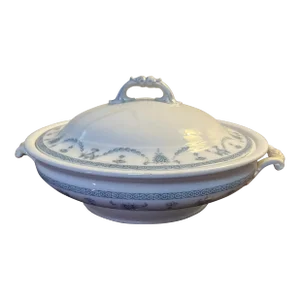 Late 19th Century Johnson Brothers Covered Vegetable Dish