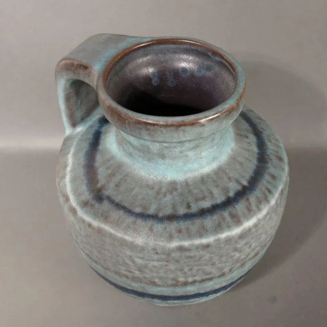 1960s Ceramic Handle Vase by Fridegart Glatzle for Karlsruher Majolika, 1965 For Sale - Image 5 of 6