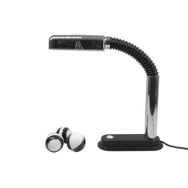 Rare Hillebrand desk lamp with swan neck. Without lamps (Dulux bulb) I have official proof of authenticity such as vintage...